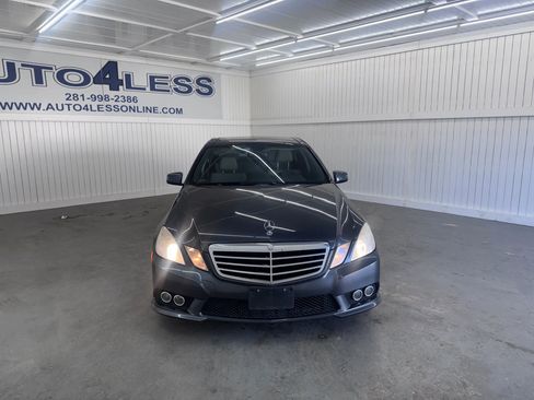 Used 2010 Mercedes-Benz E 350 Sedan image 2