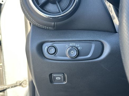 Used 2024 Chevrolet Blazer LT w/ Convenience Package image 25