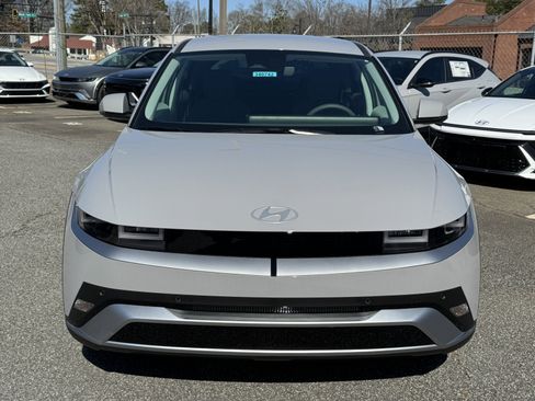 New 2026 Hyundai Ioniq 5 SE RWD image 2