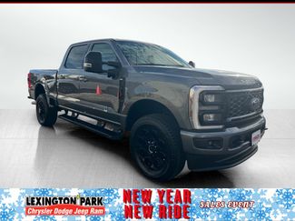 Used 2025 Ford F250 XLT w/ Black Appearance Package video 1