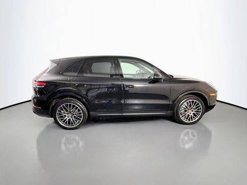 Used 2023 Porsche Cayenne Platinum Edition AWD/4WD image 11