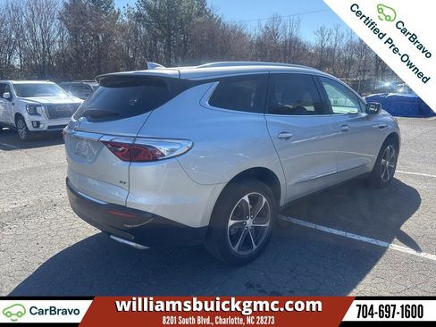 Used 2022 Buick Enclave Essence w/ Sport Touring Edition image 8