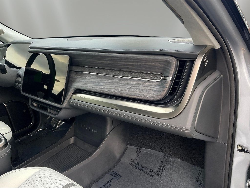 Used 2024 Rivian R1S Adventure Quad AWD/4WD image 26