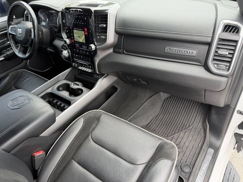 Used 2021 RAM 1500 Laramie RWD image 16