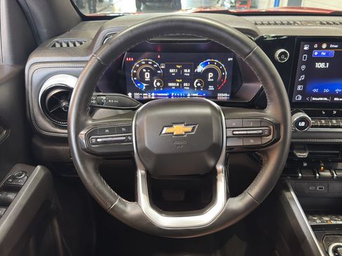 Used 2024 Chevrolet Colorado LT w/ LT Convenience Package II AWD/4WD image 21
