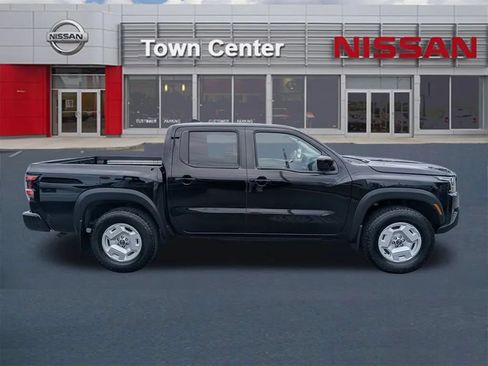 Certified 2024 Nissan Frontier SV w/ Hardbody Edition AWD/4WD image 8
