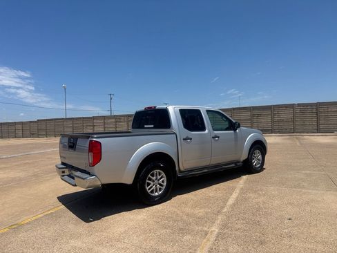 Used 2017 Nissan Frontier SV RWD image 22