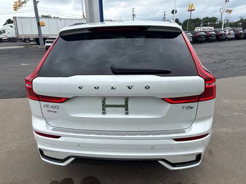 Certified 2025 Volvo XC60 T8 Plus w/ Protection Package Premier AWD/4WD image 7