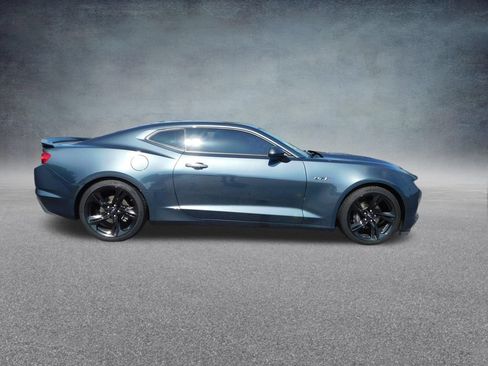 Used 2020 Chevrolet Camaro LT RWD image 2