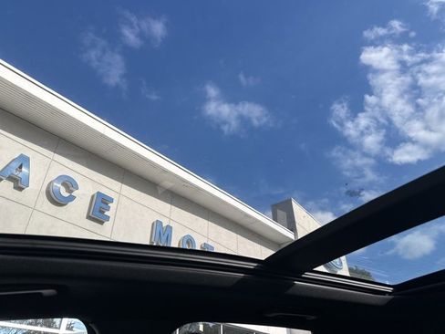 Used 2022 Ford Edge ST-Line image 24