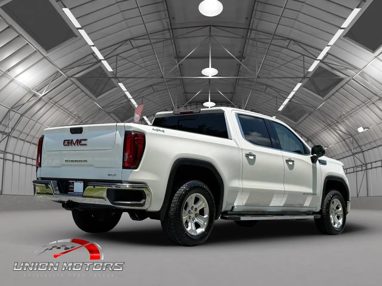Used 2019 GMC Sierra 1500 SLT w/ SLT Premium Package AWD/4WD image 4