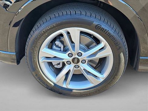 Certified 2024 Audi Q3 2.0T Premium Plus image 24