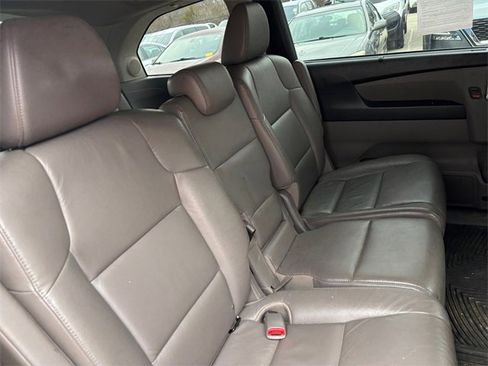 Used 2014 Honda Odyssey Touring Elite image 15