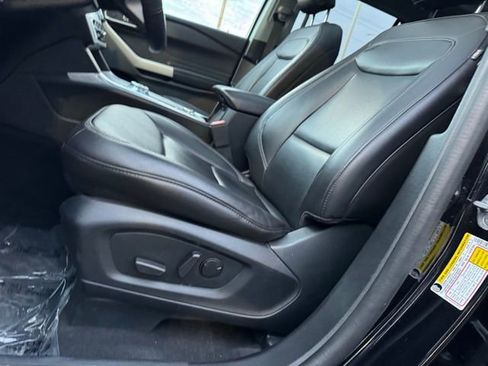 Certified 2023 Ford Explorer XLT w/ Equipment Group 202A image 8