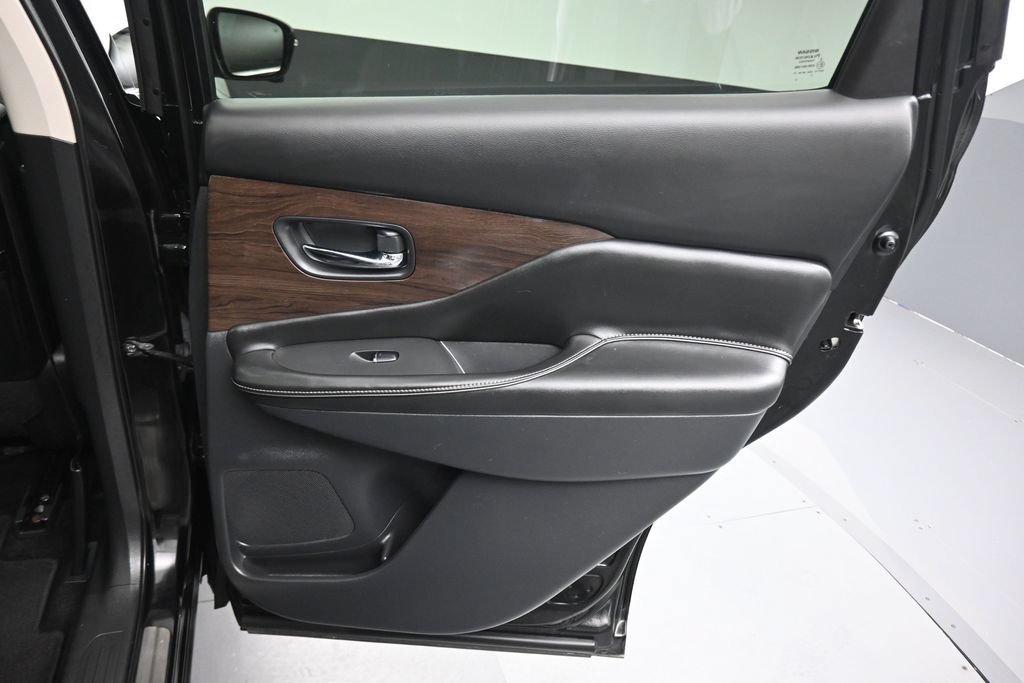 Used 2019 Nissan Murano Platinum FWD image 34
