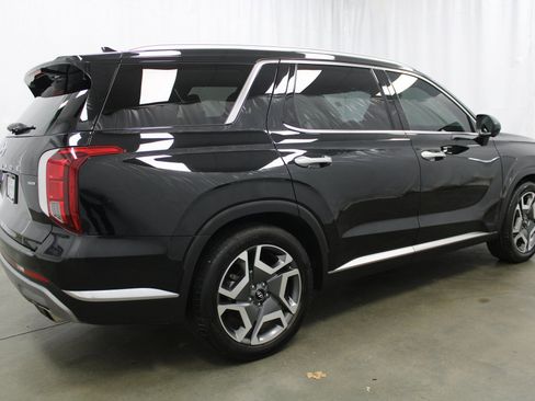 Used 2023 Hyundai Palisade Limited w/ Cargo Package image 7