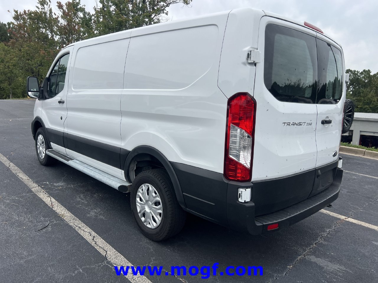 Used 2025 Ford Transit 250 Low Roof w/ Exterior Upgrade Package RWD image 2