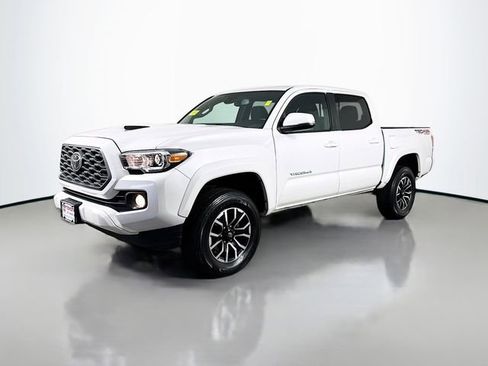 Used 2023 Toyota Tacoma TRD Sport AWD/4WD image 2
