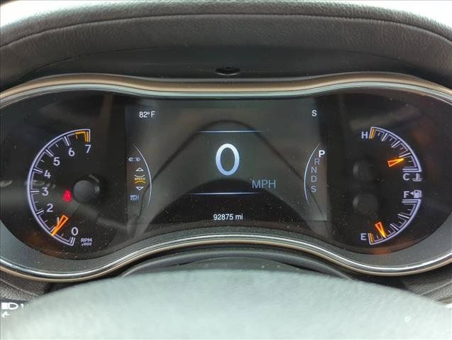 Used 2015 Jeep Grand Cherokee Overland RWD image 11