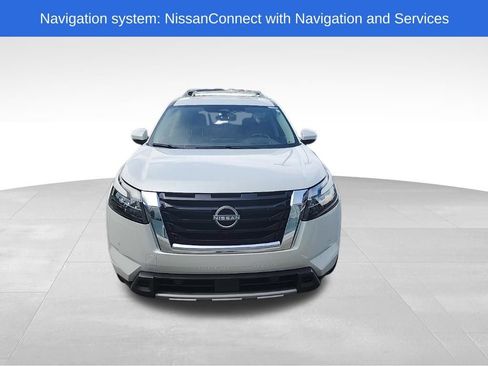 Used 2025 Nissan Pathfinder Platinum w/ Cargo Package AWD/4WD image 3