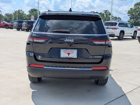 New 2026 Jeep Grand Cherokee L Laredo RWD image 4