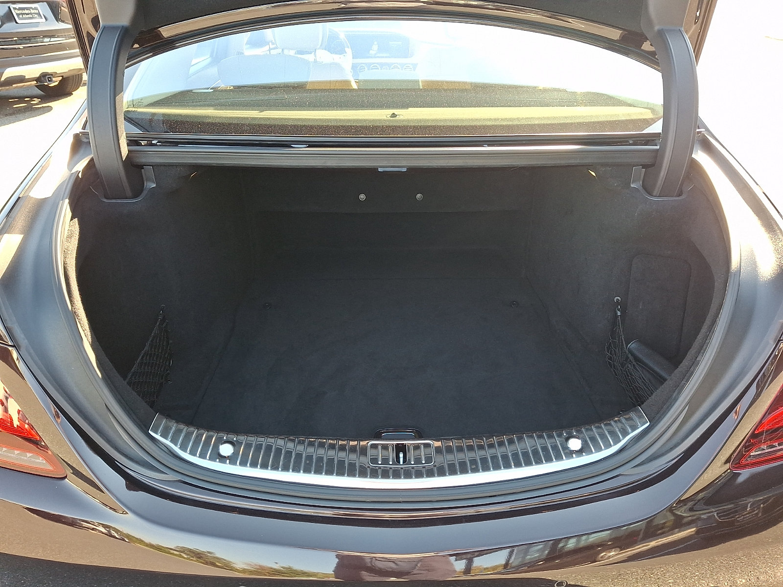 Used 2019 Mercedes-Benz S 560 4MATIC Sedan image 31