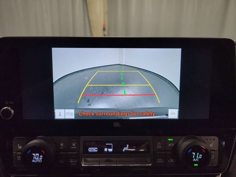 Used 2025 Toyota Grand Highlander AWD image 20