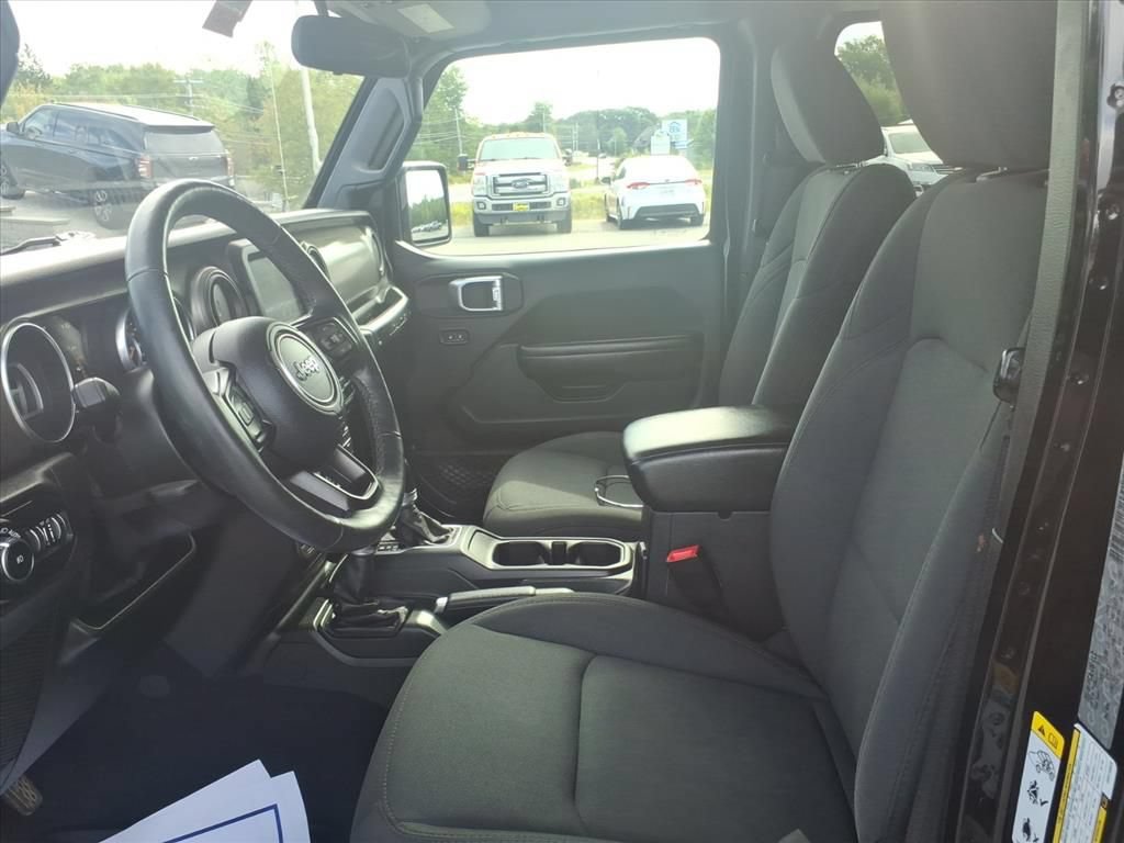 Used 2018 Jeep Wrangler Unlimited Sport S AWD/4WD image 10