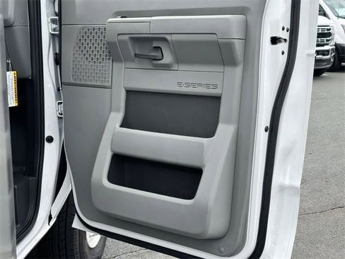 New 2025 Ford E-350 and Econoline 350 Super Duty w/ Driver's Safety Package RWD image 30