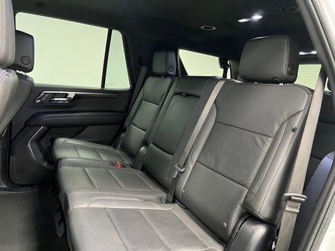 Used 2025 Chevrolet Tahoe Z71 AWD/4WD image 47