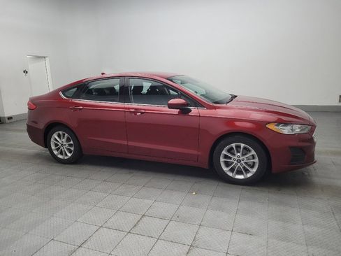 Used 2019 Ford Fusion SE image 11
