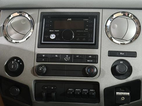 Used 2013 Ford F250 XLT w/ XLT Value Pkg AWD/4WD image 9