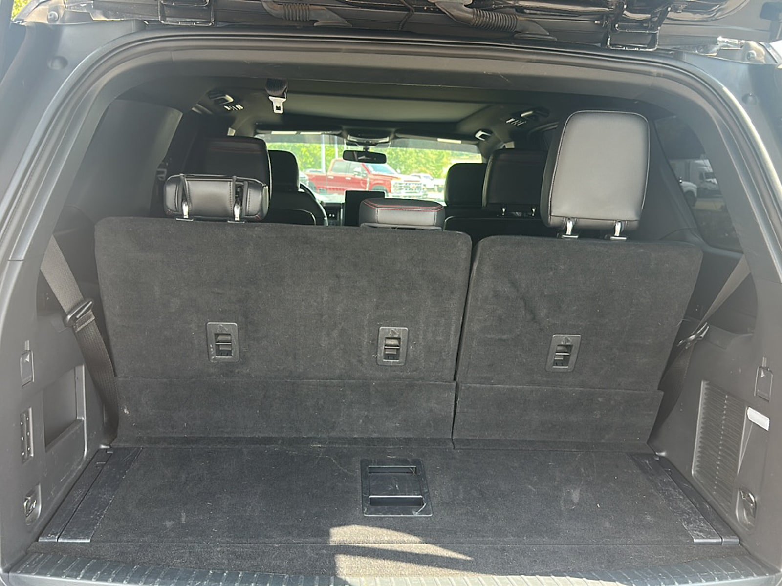 Used 2023 Ford Expedition Limited RWD image 12