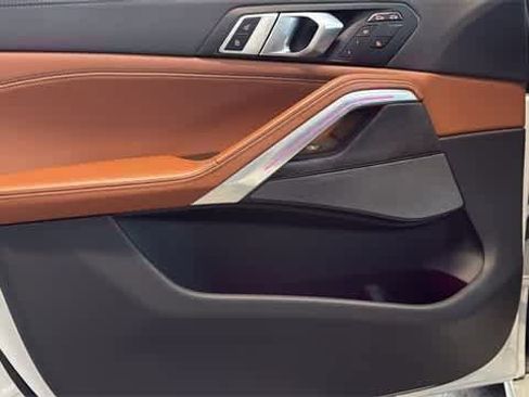 Used 2026 BMW X6 xDrive40i AWD/4WD image 14