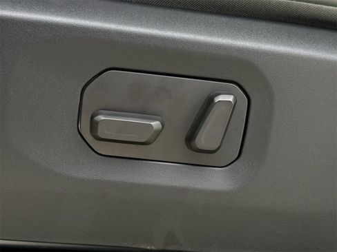 Used 2025 Jeep Gladiator Mojave image 23