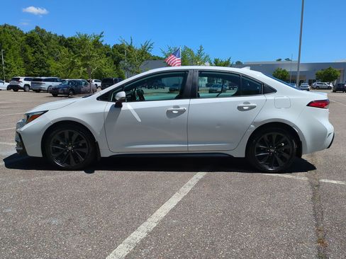 Used 2024 Toyota Corolla SE FWD image 7