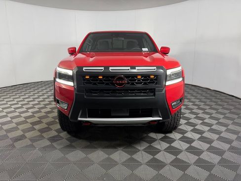 Used 2025 Nissan Frontier PRO-4X image 6