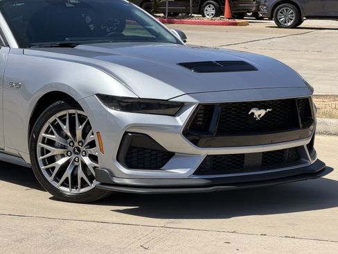 Certified 2025 Ford Mustang GT Premium RWD image 2