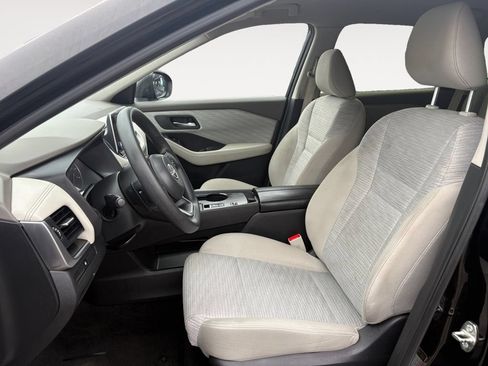 Used 2023 Nissan Rogue SV FWD image 9