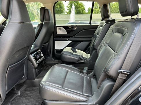 Used 2022 Lincoln Aviator Reserve w/ Equipment Group 201A AWD/4WD image 5