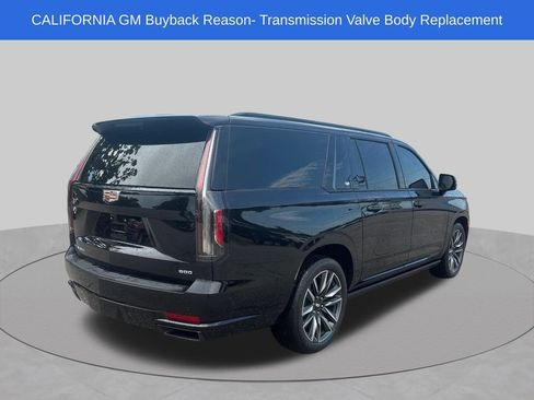 Used 2023 Cadillac Escalade ESV Sport w/ Touring Package AWD/4WD image 5