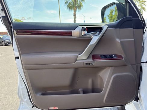 Used 2010 Lexus GX 460 Premium AWD/4WD image 9