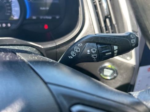Used 2023 Ford Edge SE w/ Black Appearance Package AWD/4WD image 23