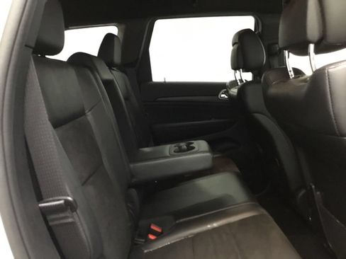 Used 2021 Jeep Grand Cherokee Laredo X AWD/4WD image 19