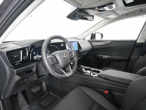 Used 2025 Lexus NX 250 FWD w/ Accessory Package (2T) image 9