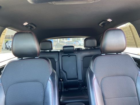 Used 2025 Ford Escape ST-Line FWD image 18