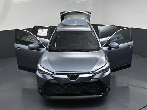 Used 2023 Toyota Corolla Cross AWD Hybrid w/ Convenience Package image 23