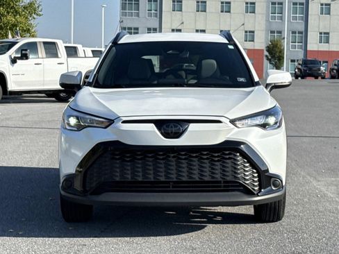 Used 2024 Toyota Corolla Cross SE image 29