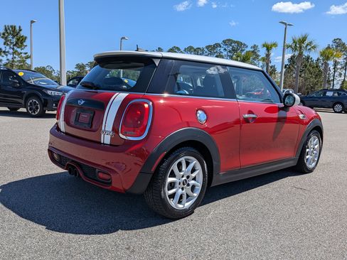 Used 2017 MINI Cooper S image 4