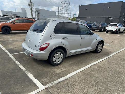 Used 2007 Chrysler PT Cruiser Touring image 3